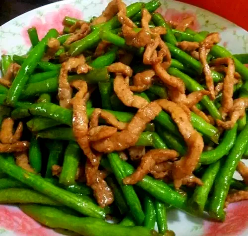 瘦肉炒豆角丝