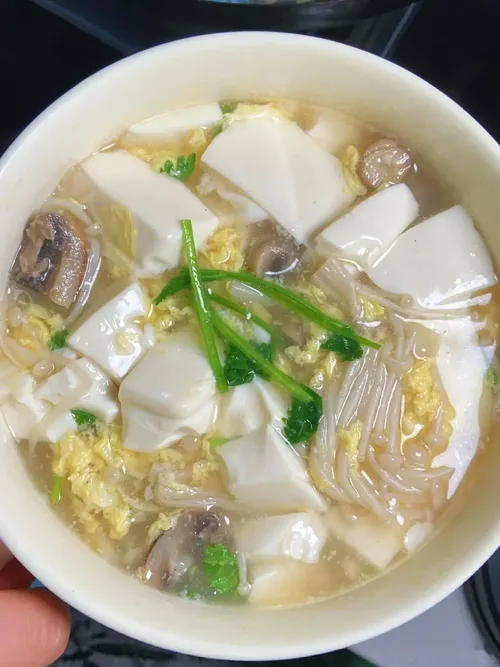豆腐菌菇汤