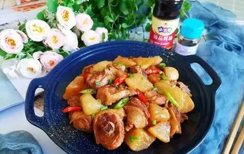 白萝卜炖鸭肉